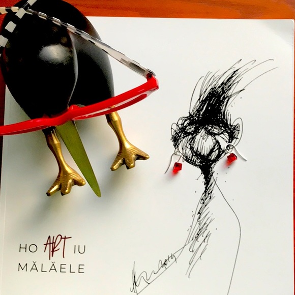 Swarovski elements cube earrings - Picture 11 of 12